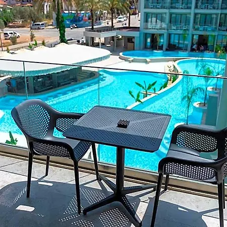 222 Hisaroenue Hotel